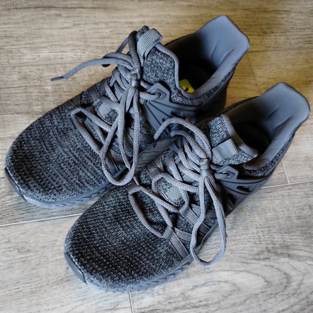 Women's Athletic Shoes, Gray Sneakers, Size: EUR 39 US 8.5